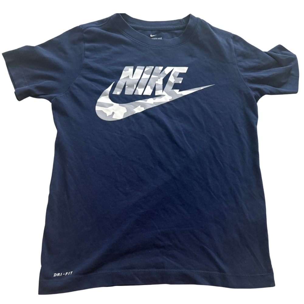 Large Pre-Loved Navy Blue Nike T-Shirt with Camo Logo